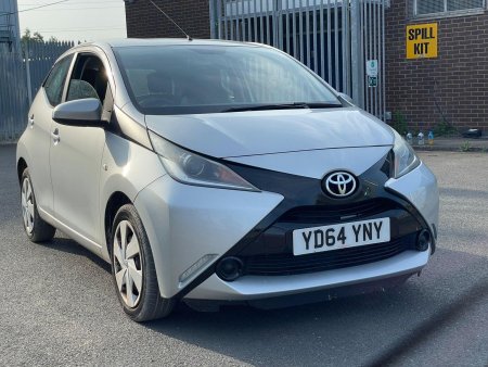 TOYOTA AYGO 1.0 VVT-i x-play x-shift Euro 5 5dr Euro 5