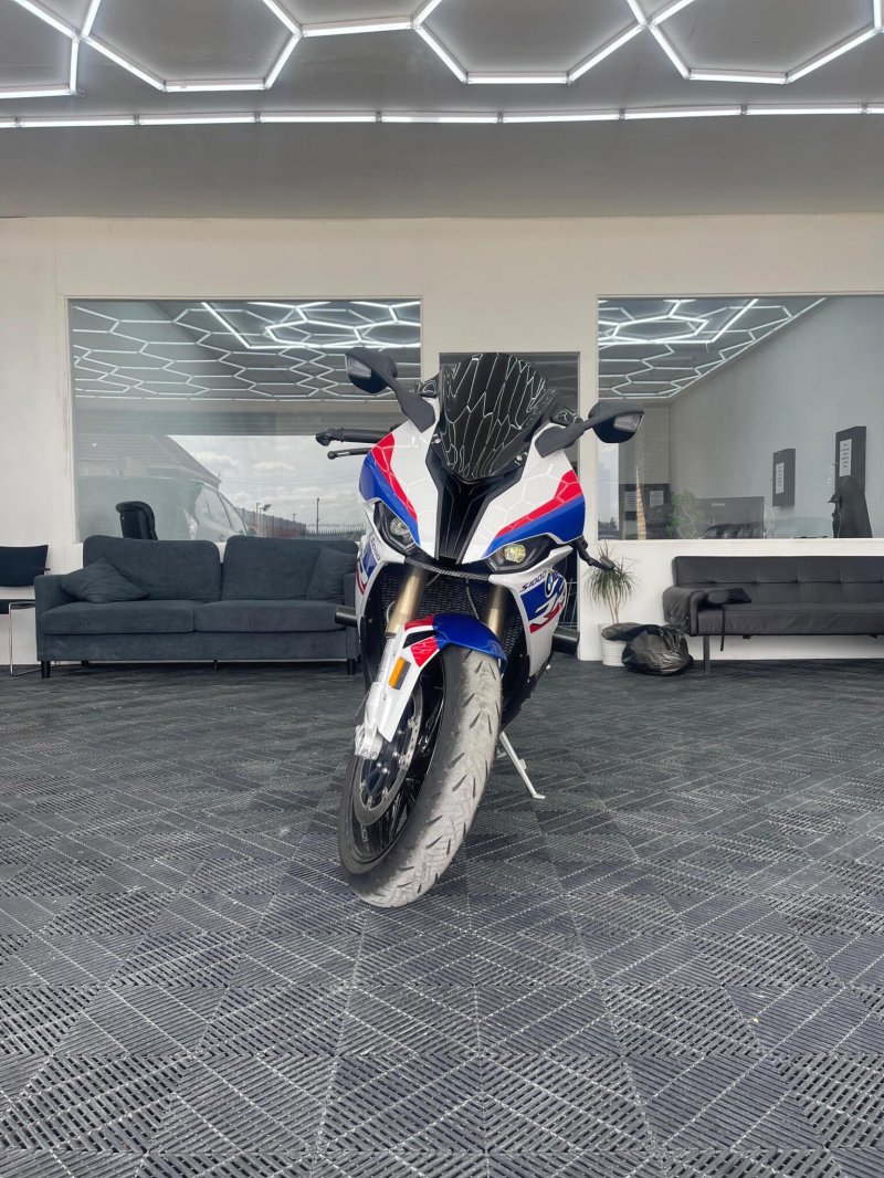 BMW S1000RR